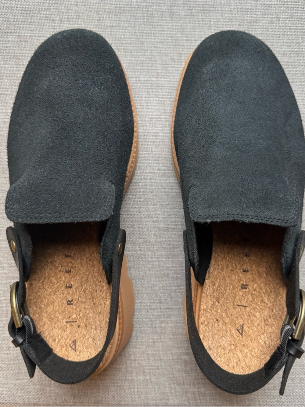 Reef Vista Luxe Solene - Black Suede Slingback Clog with Tan Chunky Sole - Picture 5 of 7